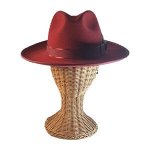 Dobbs Fifth Avenue New York, Levine Hats NWOT, Small